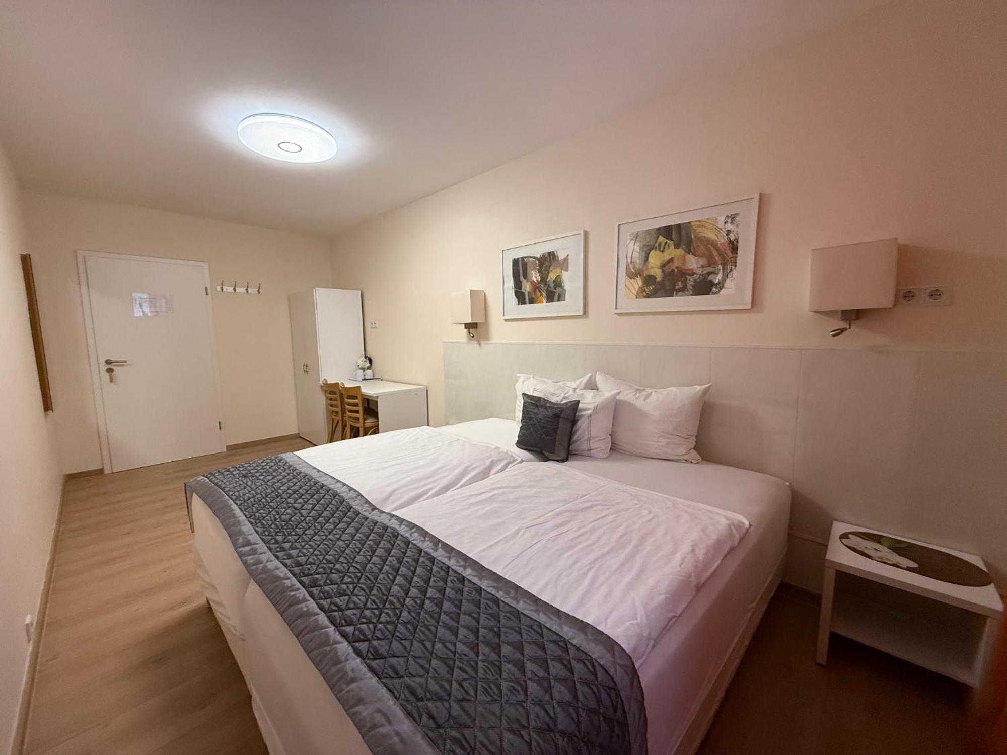 Pensionlien Hostel Koethen (Anhalt)