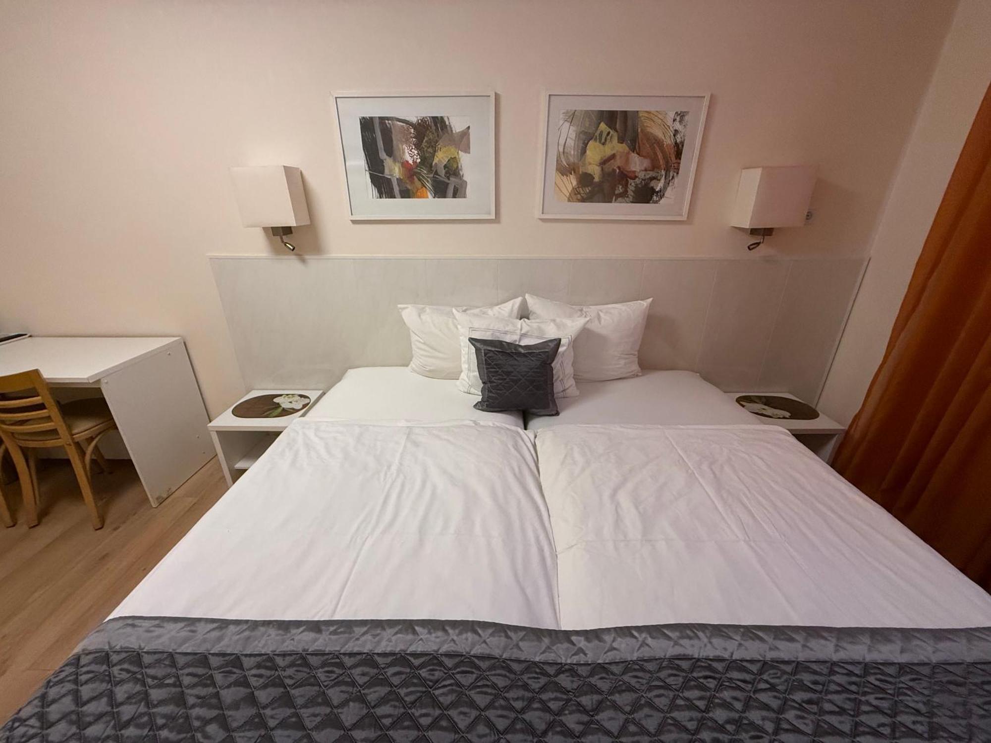 Hostel Pensionlien Koethen (Anhalt)